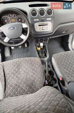 Минивэн Ford Tourneo Connect 2011 в 