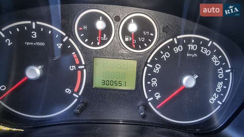 Минивэн Ford Tourneo Connect 2013 в Киеве