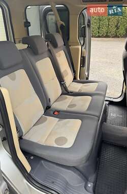 Минивэн Ford Tourneo Connect 2007 в 