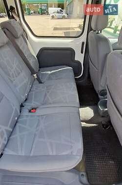 Мінівен Ford Tourneo Connect 2009 в 