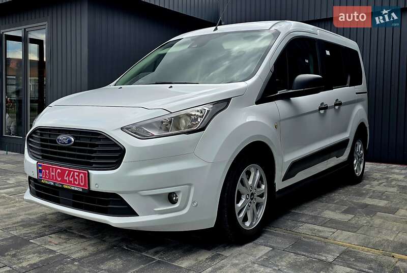 Минивэн Ford Tourneo Connect 2019 в 