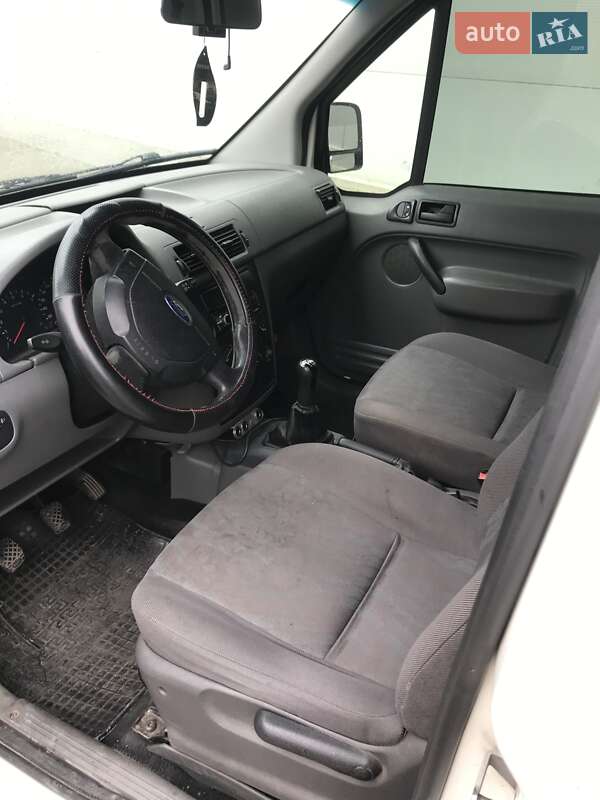 Минивэн Ford Tourneo Connect 2006 в Киеве
