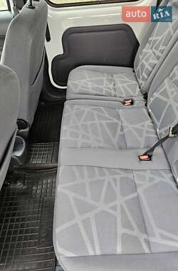 Минивэн Ford Tourneo Connect 2011 в 