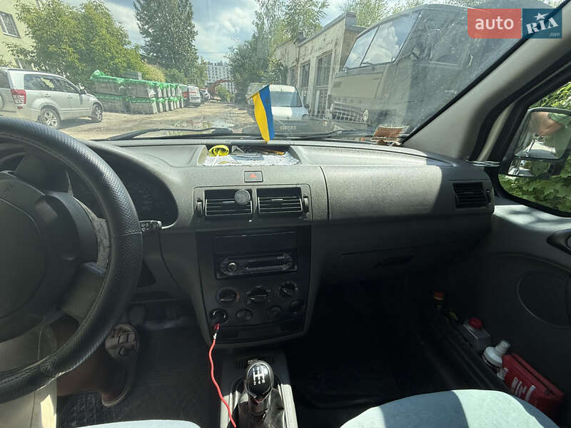 Мінівен Ford Tourneo Connect 2006 в Львові