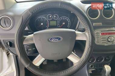 Мінівен Ford Tourneo Connect 2012 в 