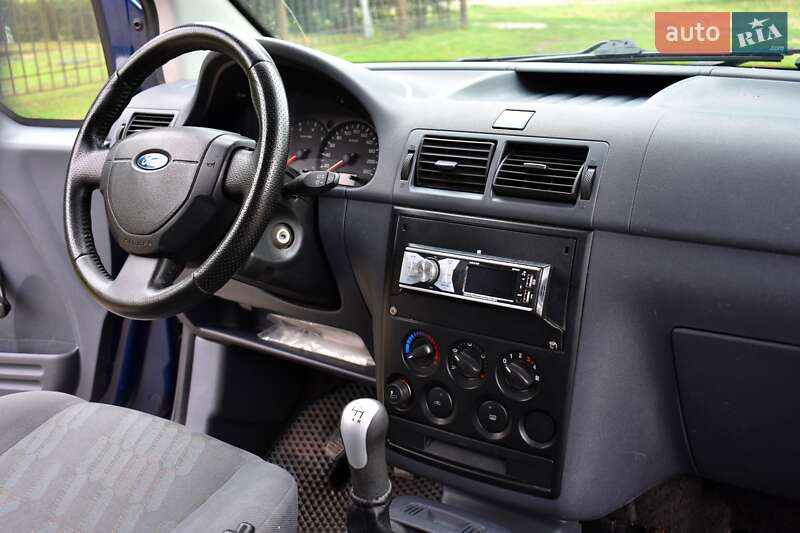 Минивэн Ford Tourneo Connect 2007 в Киеве