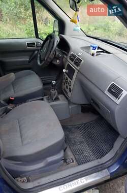 Минивэн Ford Tourneo Connect 2004 в 