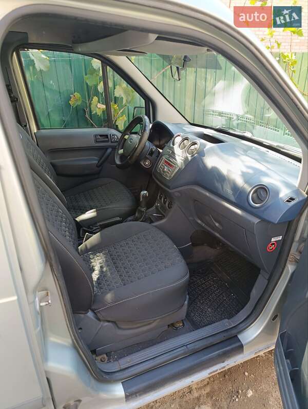 Минивэн Ford Tourneo Connect 2010 в Запорожье