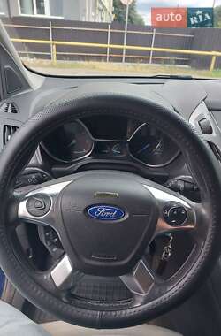 Минивэн Ford Tourneo Connect 2015 в 