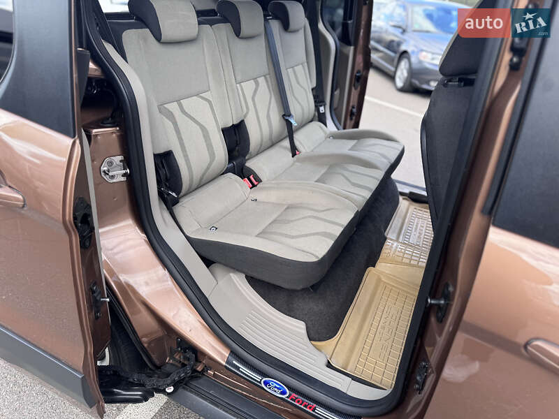 Мінівен Ford Tourneo Connect 2014 в Києві фото 30 Мінівен Ford Tourneo Connect 2014 в Києві