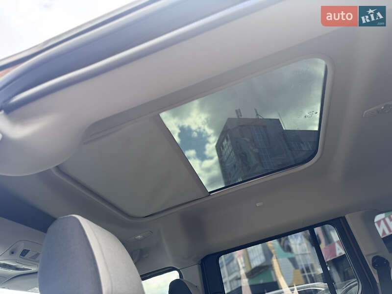 Мінівен Ford Tourneo Connect 2014 в Києві фото 46 Мінівен Ford Tourneo Connect 2014 в Києві