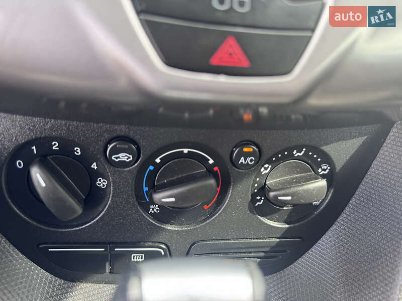 Мінівен Ford Tourneo Connect 2014 в Києві фото 52 Мінівен Ford Tourneo Connect 2014 в Києві