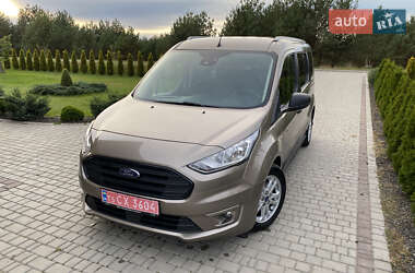 Минивэн Ford Tourneo Connect 2019 в 