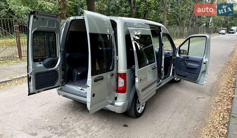 Мінівен Ford Tourneo Connect 2011 в Києві