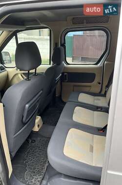 Минивэн Ford Tourneo Connect 2007 в 