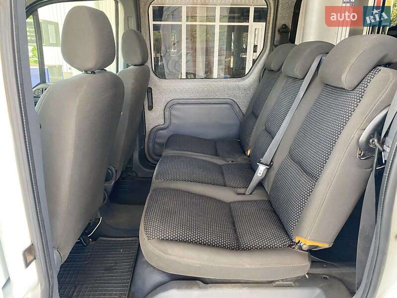 Минивэн Ford Tourneo Connect 2012 в Николаеве