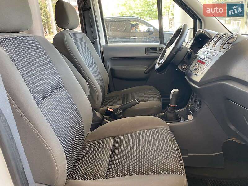 Минивэн Ford Tourneo Connect 2012 в Николаеве