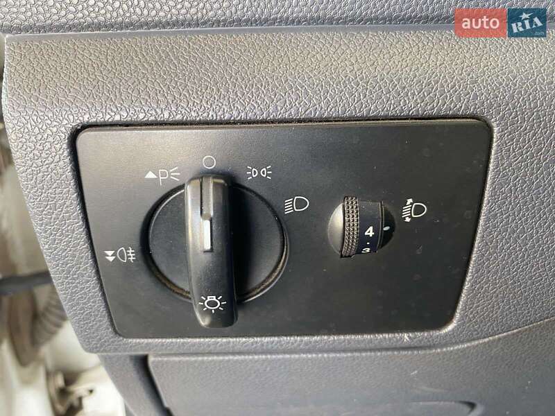 Минивэн Ford Tourneo Connect 2012 в Николаеве