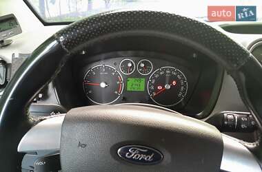 Минивэн Ford Tourneo Connect 2011 в 