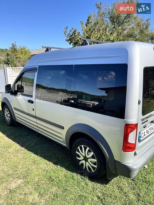 Минивэн Ford Tourneo Connect 2010 в Корсуне-Шевченковском фото 5 Минивэн Ford Tourneo Connect 2010 в Корсуне-Шевченковском