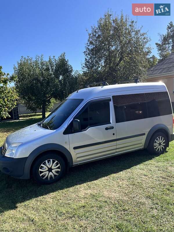 Минивэн Ford Tourneo Connect 2010 в Корсуне-Шевченковском фото 12 Минивэн Ford Tourneo Connect 2010 в Корсуне-Шевченковском