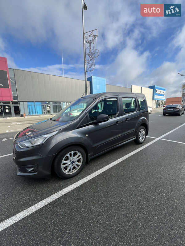 Минивэн Ford Tourneo Connect 2019 в Киеве фото 10 Минивэн Ford Tourneo Connect 2019 в Киеве