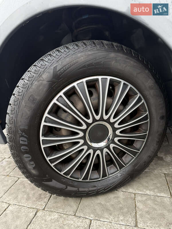 Мінівен Ford Tourneo Connect 2010 в Львові фото 18 Мінівен Ford Tourneo Connect 2010 в Львові