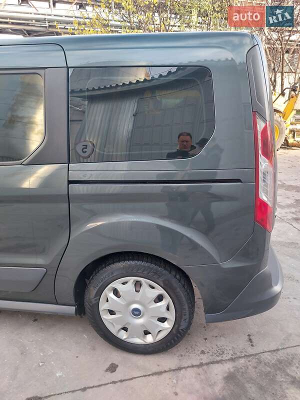 Мінівен Ford Tourneo Connect 2017 в Кропивницькому фото 10 Мінівен Ford Tourneo Connect 2017 в Кропивницькому