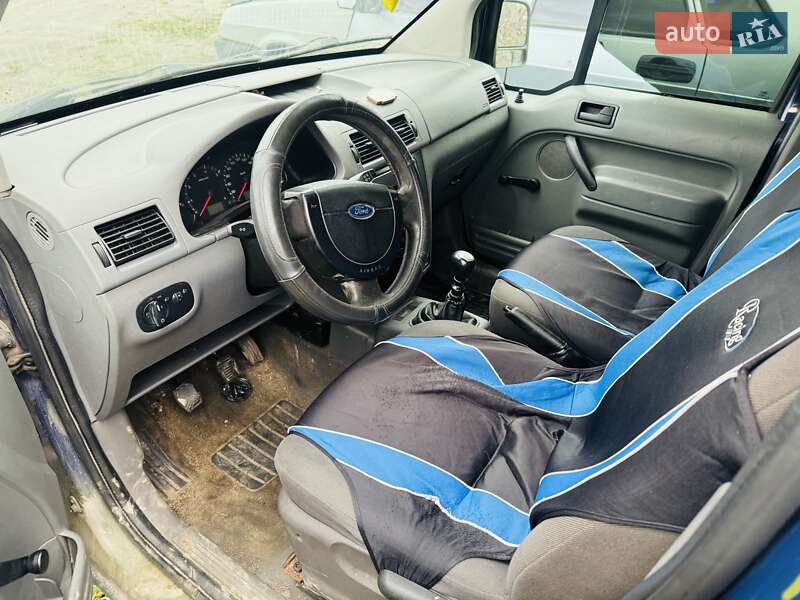 Минивэн Ford Tourneo Connect 2004 в Белогородке