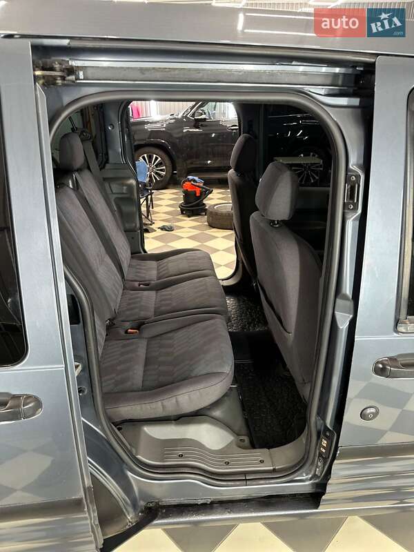 Мінівен Ford Tourneo Connect 2005 в Сумах