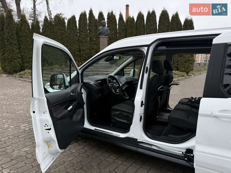 Мінівен Ford Tourneo Connect 2017 в Тернополі