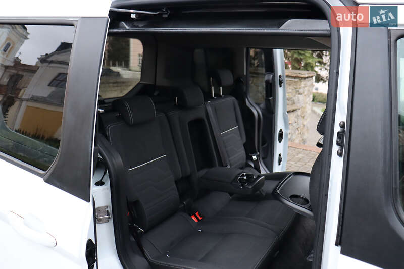 Мінівен Ford Tourneo Connect 2017 в Тернополі