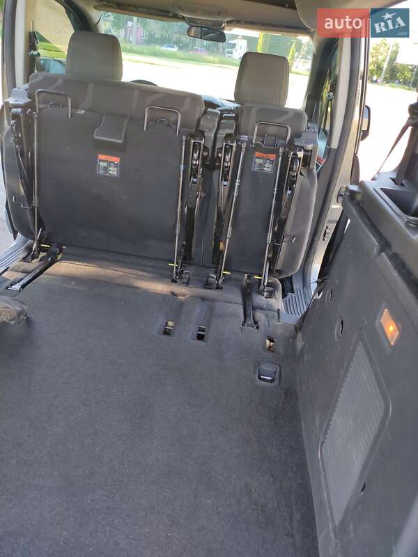 Минивэн Ford Tourneo Connect 2016 в Ровно