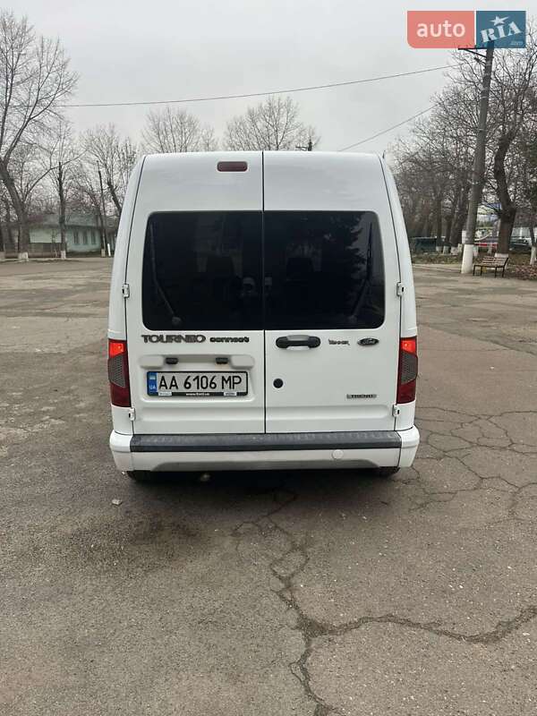 Минивэн Ford Tourneo Connect 2012 в Граденицах фото 7 Минивэн Ford Tourneo Connect 2012 в Граденицах