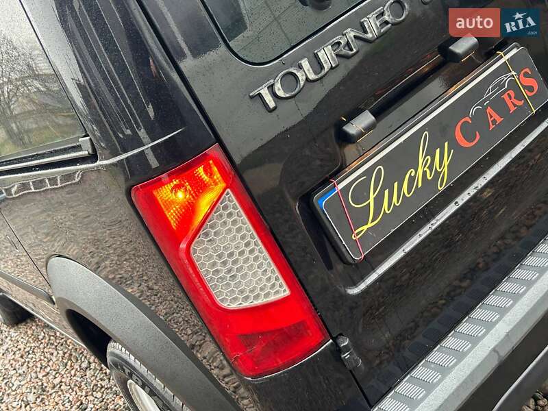 Минивэн Ford Tourneo Connect 2011 в Одессе