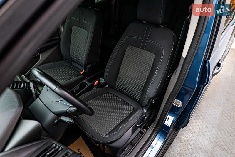 Минивэн Ford Tourneo Connect 2019 в Киеве фото 9 Минивэн Ford Tourneo Connect 2019 в Киеве