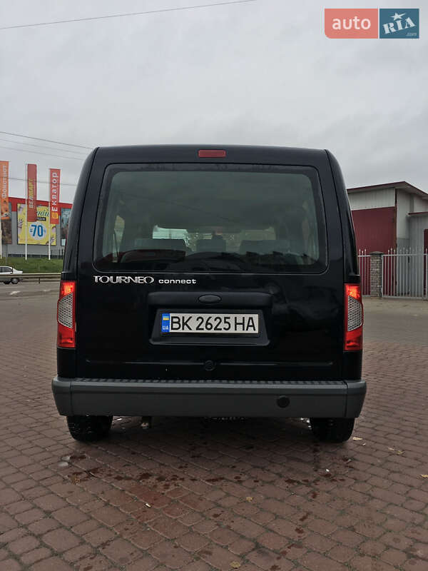 Минивэн Ford Tourneo Connect 2011 в Киеве