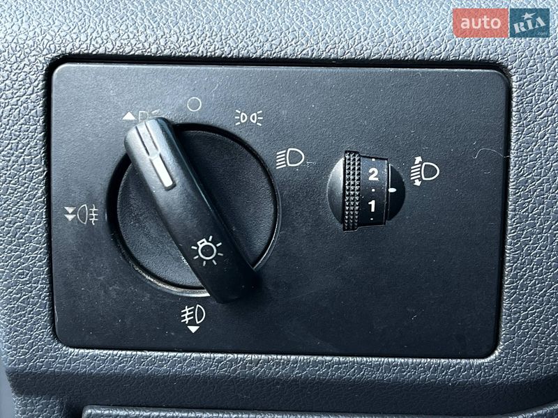 Минивэн Ford Tourneo Connect 2012 в Киеве фото 17 Минивэн Ford Tourneo Connect 2012 в Киеве