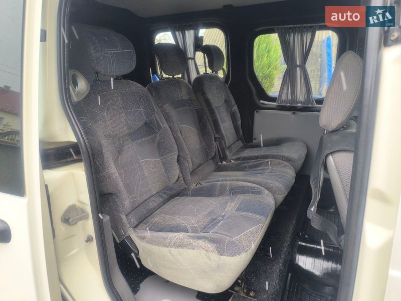 Минивэн Ford Tourneo Connect 2006 в Черновцах