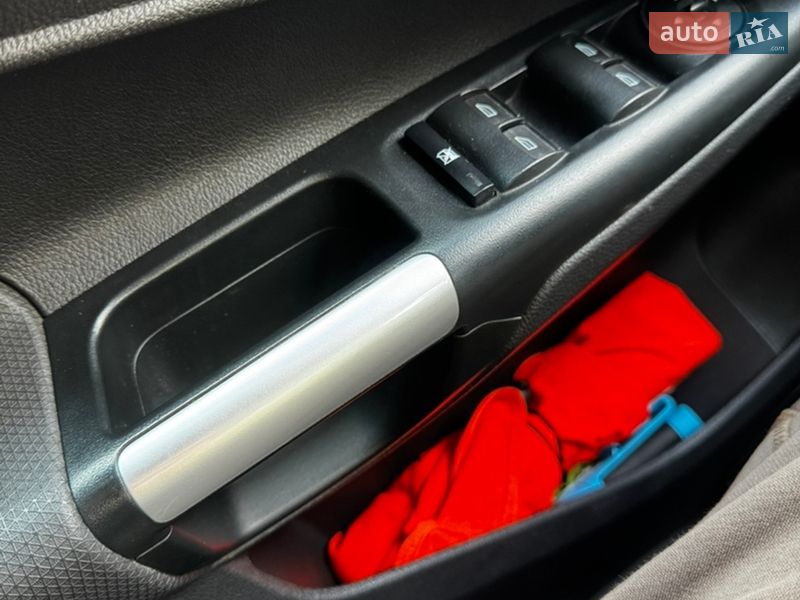 Минивэн Ford Tourneo Connect 2018 в Киеве