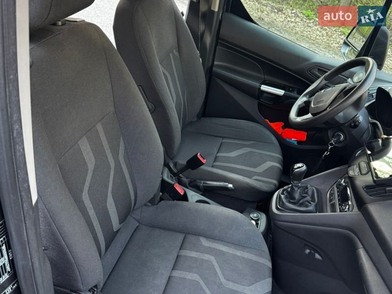 Минивэн Ford Tourneo Connect 2018 в Киеве