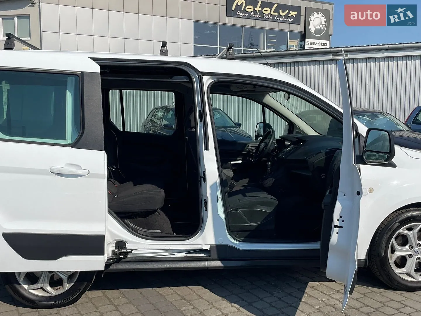 2015 Ford Tourneo Connect - мініатюра 9
