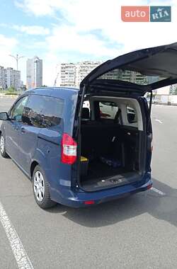 Мінівен Ford Tourneo Courier 2018 в Києві