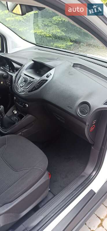 Микровэн Ford Tourneo Courier 2015 в Виннице