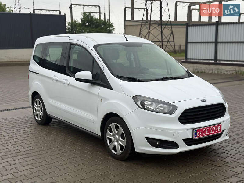 Микровэн Ford Tourneo Courier 2017 в Луцке