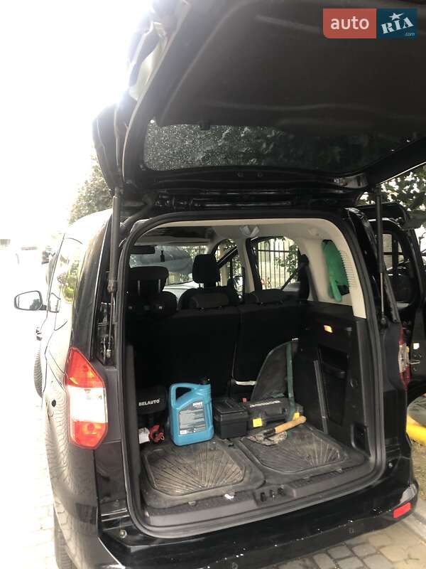 Микровэн Ford Tourneo Courier 2014 в Ивано-Франковске