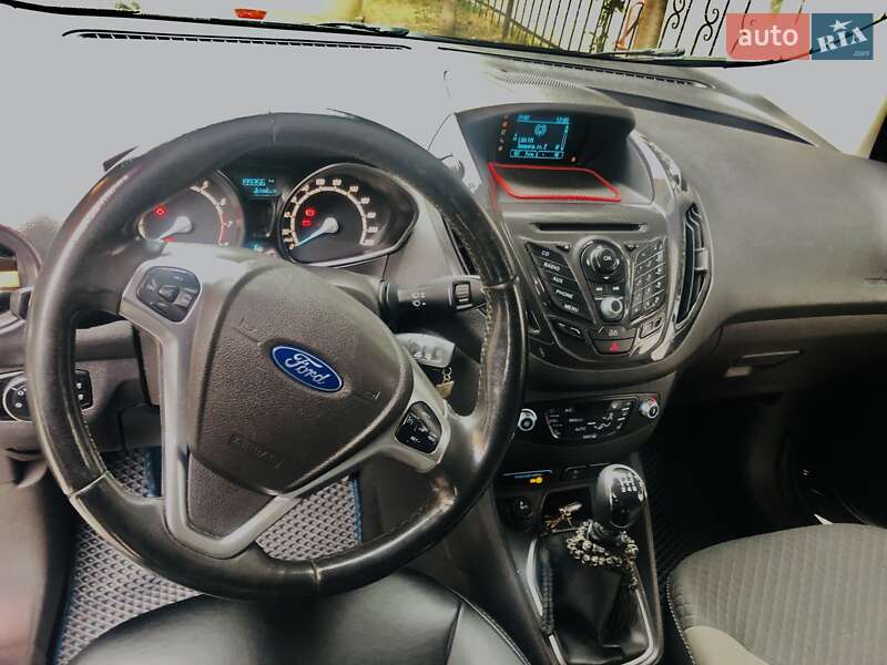 Микровэн Ford Tourneo Courier 2014 в Ивано-Франковске