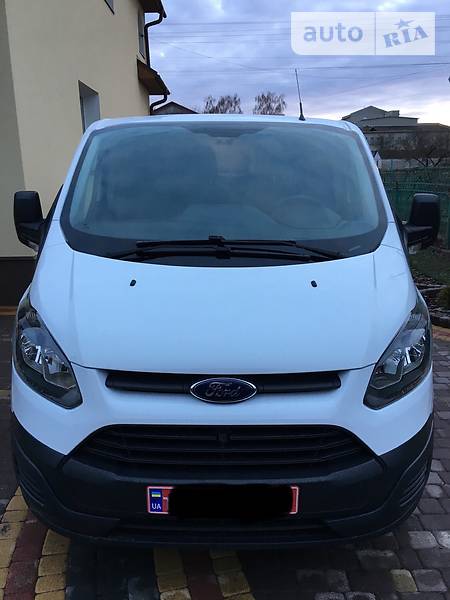 Грузопассажирский фургон Ford Tourneo Custom 2015 в Тернополе