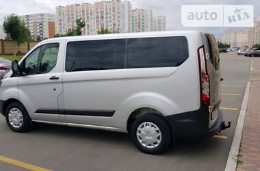 Минивэн Ford Tourneo Custom 2017 в Киеве