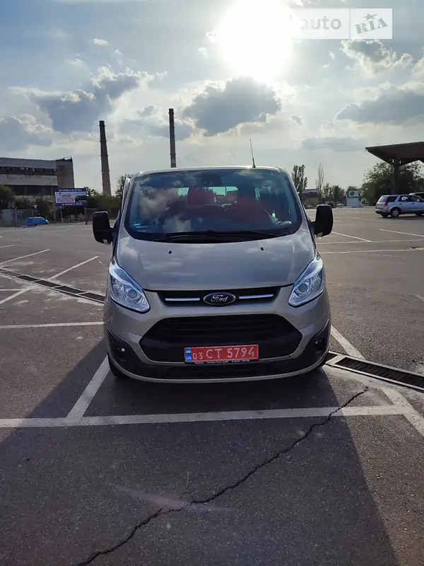 Ford Tourneo Custom